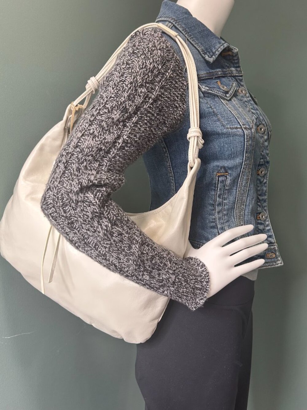 NWT Hobo International Illumin Latte Leather Hobo Bag Slouchy Wanderlust - Picture 7 of 9